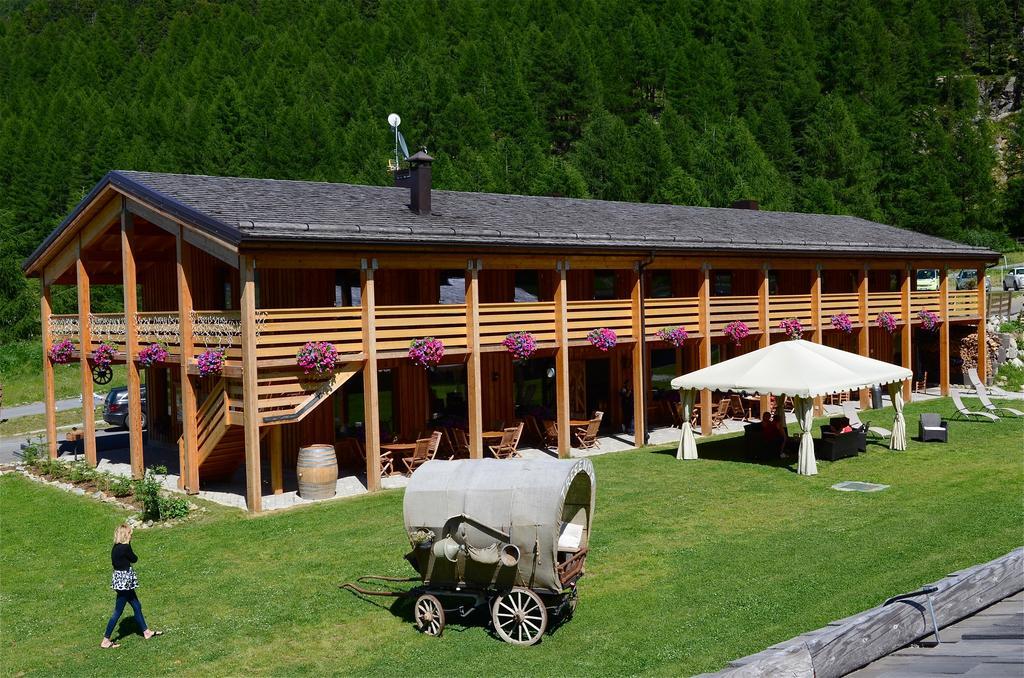 La Tresenda Hotel&Mountain Farm Livigno Habitación foto